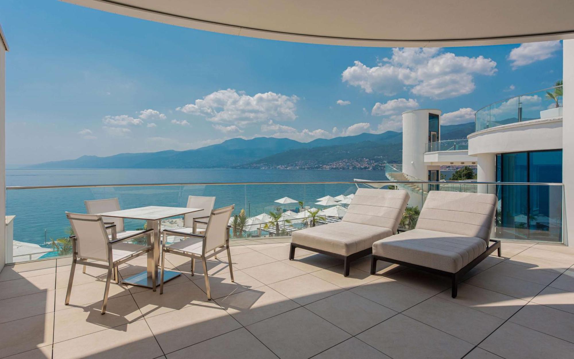 Hilton Rijeka Costabella Beach Resort And Spa Buitenkant foto View from the hotel